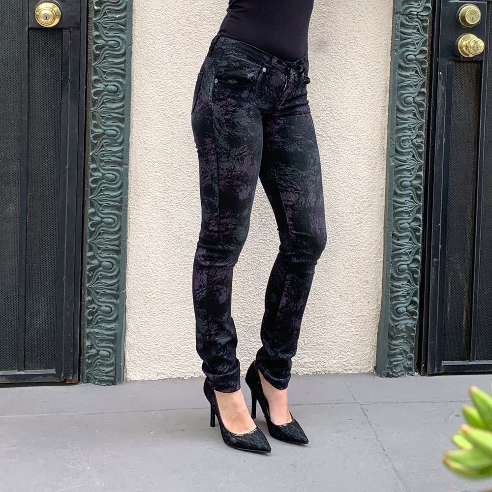 Free Culture Skinny Jeans NWT